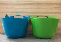 Žlab závěsný barevný 13,5L